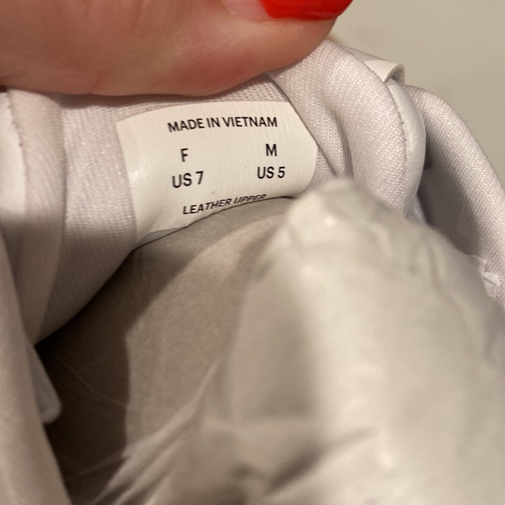 Everlane Releather Tennis Shoe Women’s Size 7 - Picture 2 of 4